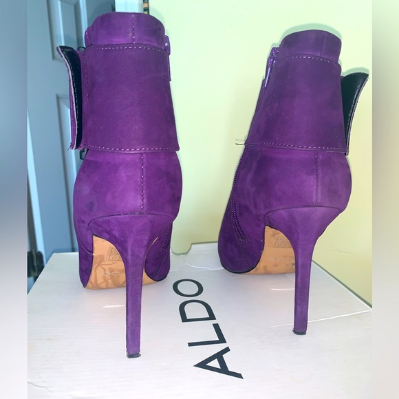 Purple Aldo suede ankle boot. Size 8 💜 - Picture 3 of 4